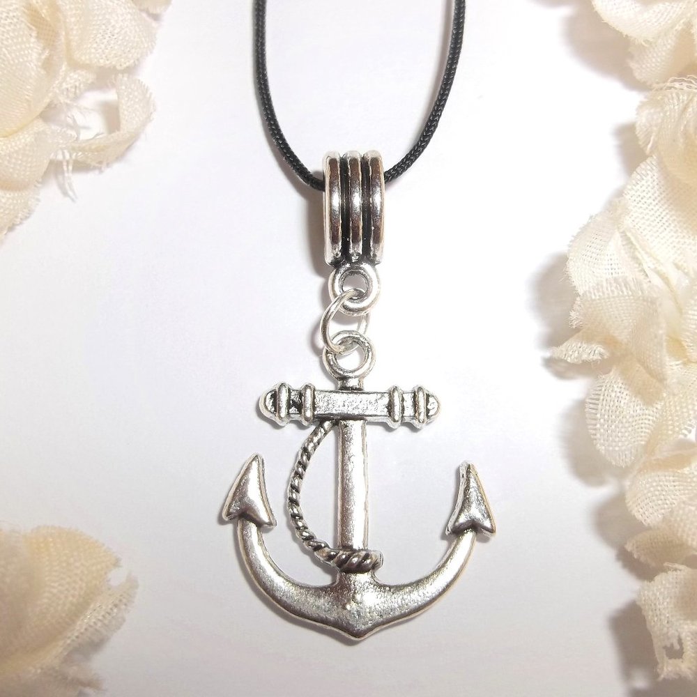Silver Anchor Necklace Beach Theme Fashion Jewelry Vacation Wear Boating 7358